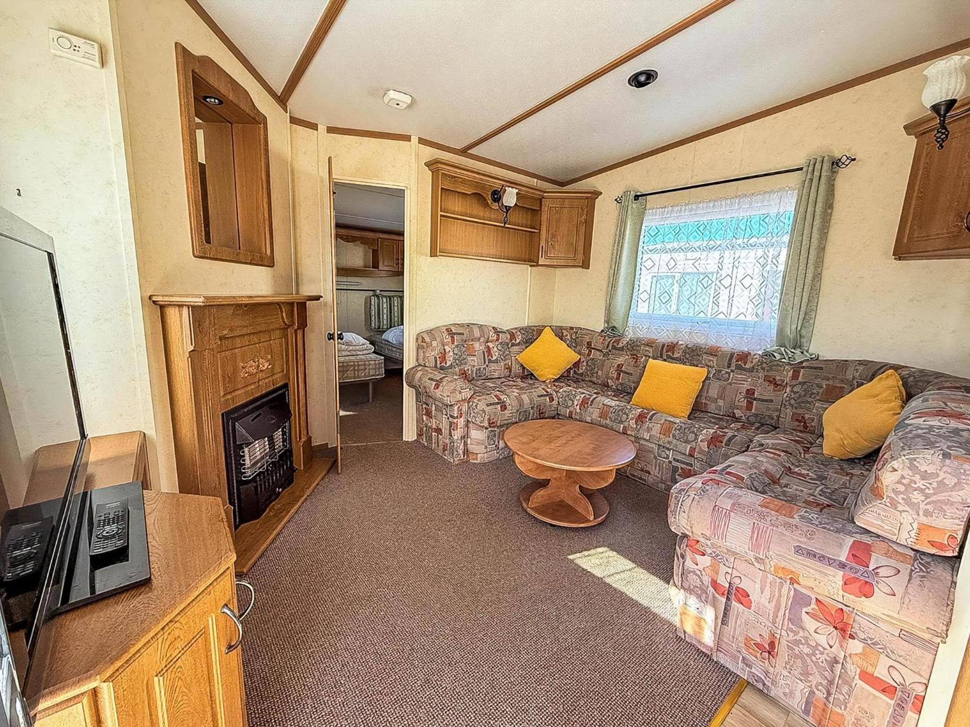 6 Berth Caravan By The Beach In Hunstanton In Norfolk, Pets Welcome Ref 13009L 외부 사진